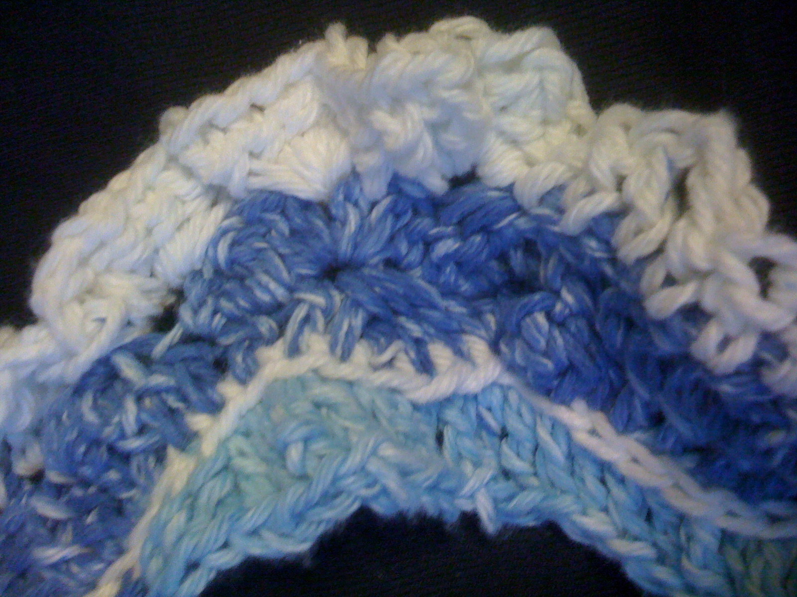 Knitting Patterns for free and PDF downloads, Yarn Store Directory